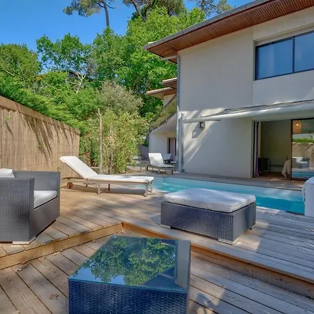 Villa De La Source *