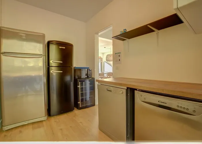 De La Source Villa *